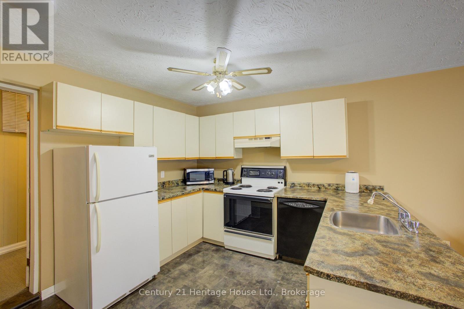 252 Durham Road W, West Grey, Ontario  N0G 1R0 - Photo 32 - X13441372