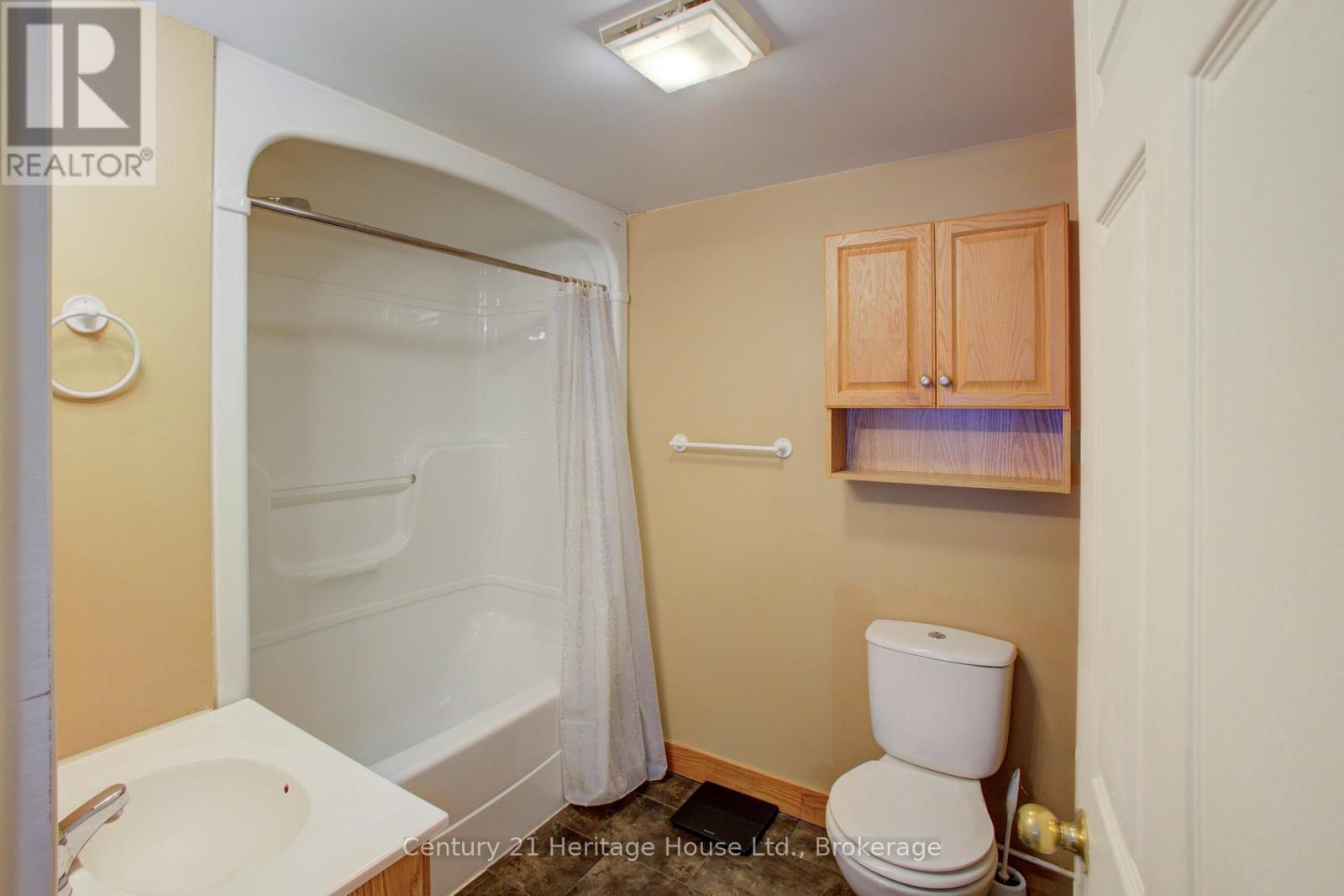 252 Durham Road W, West Grey, Ontario  N0G 1R0 - Photo 37 - X13441372
