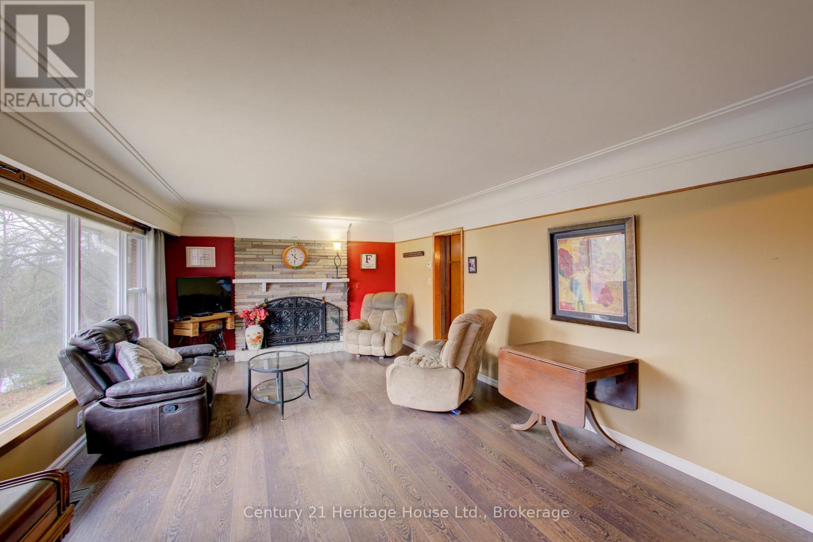 252 Durham Road W, West Grey, Ontario  N0G 1R0 - Photo 6 - X13441372