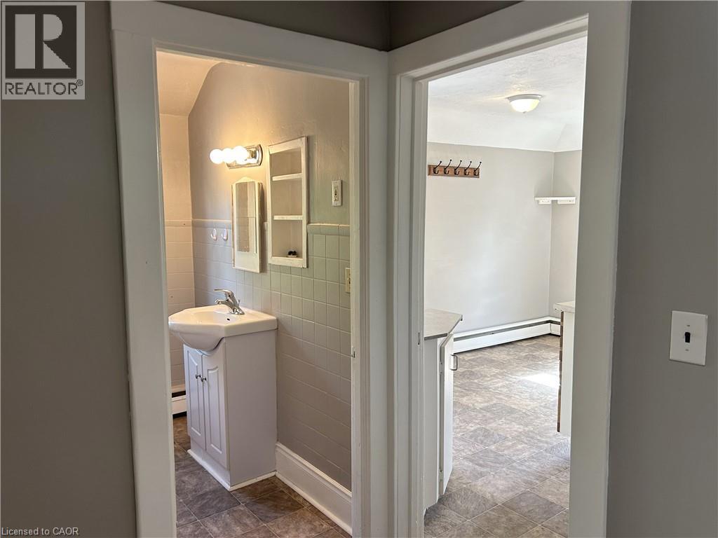 102 Stanley Street, Simcoe, Ontario  N3Y 1M4 - Photo 18 - 40839564