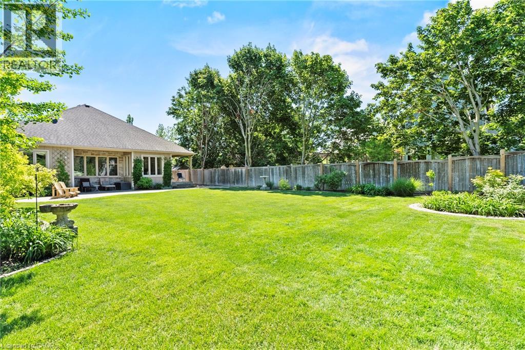 8 Campbell Street, Niagara-On-The-Lake, Ontario  L0S 1J0 - Photo 3 - 40839585