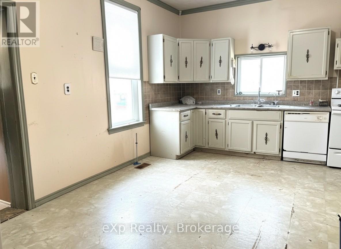 8 Main Street S, Brockton, Ontario  N0G 1S0 - Photo 14 - X13441758