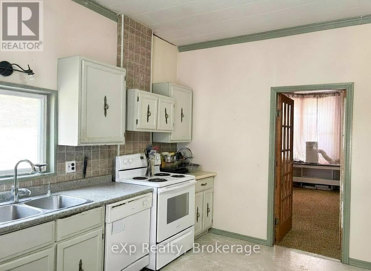 8 Main Street S, Brockton, Ontario  N0G 1S0 - Photo 15 - X13441758