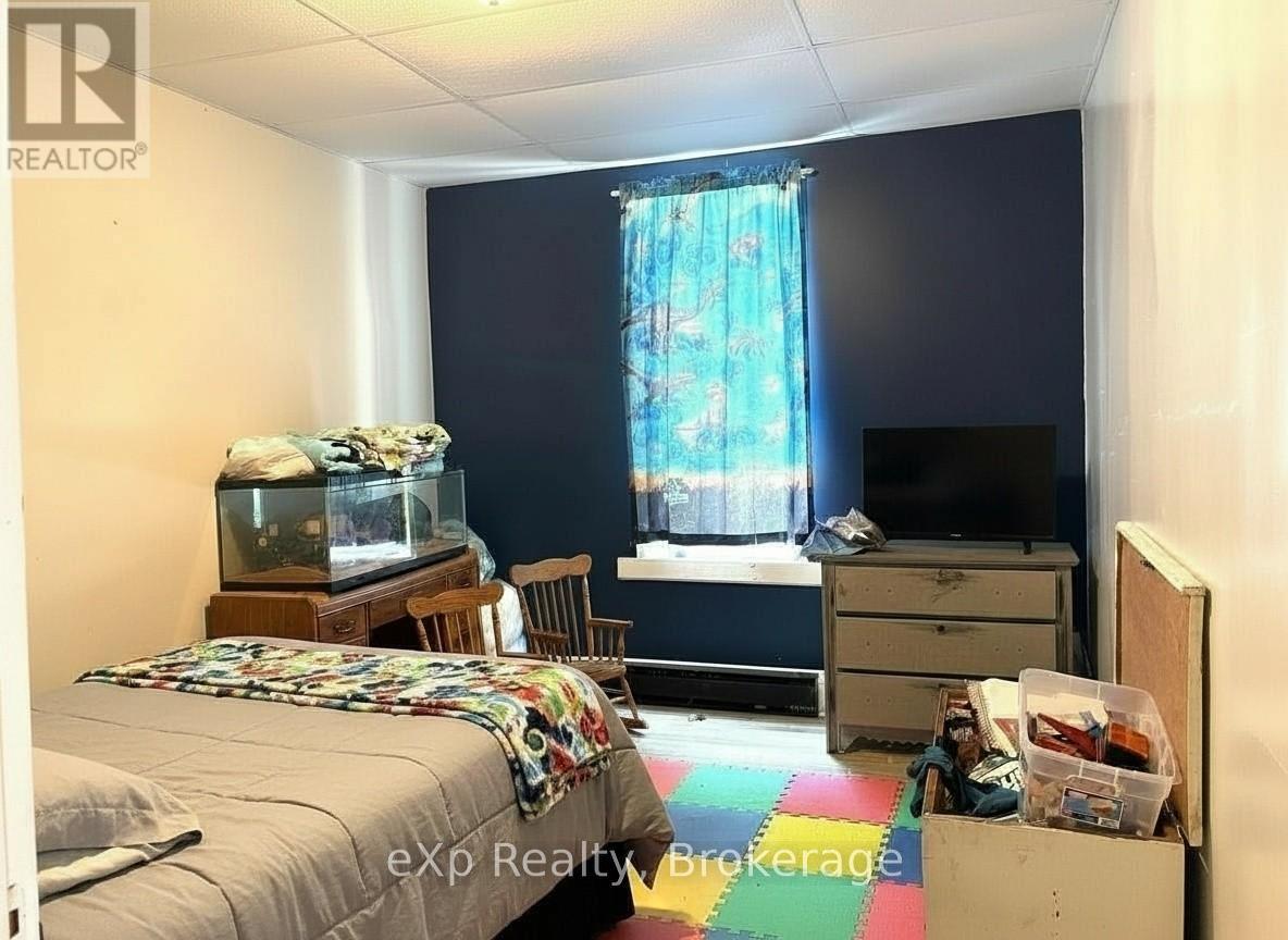 8 Main Street S, Brockton, Ontario  N0G 1S0 - Photo 40 - X13441758