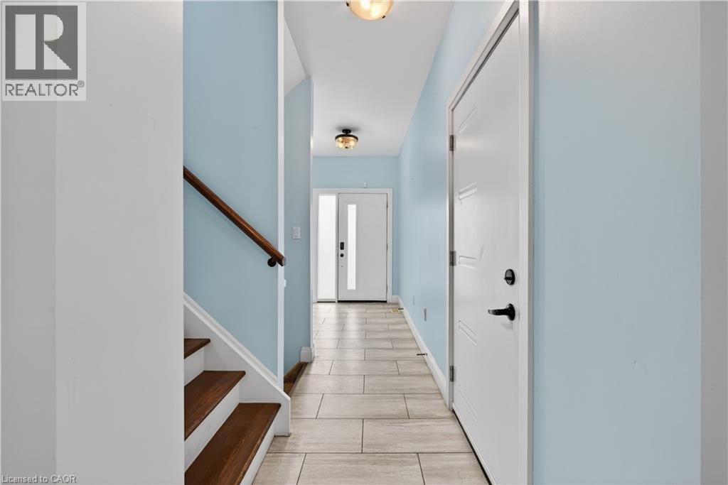 360 Quarter Town Line Unit# 101, Tillsonburg, Ontario  N4G 0H7 - Photo 5 - 40839236
