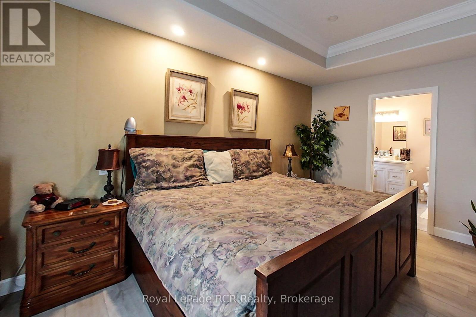 855 17th Street, Hanover, Ontario  N4N 3B8 - Photo 13 - X13441848