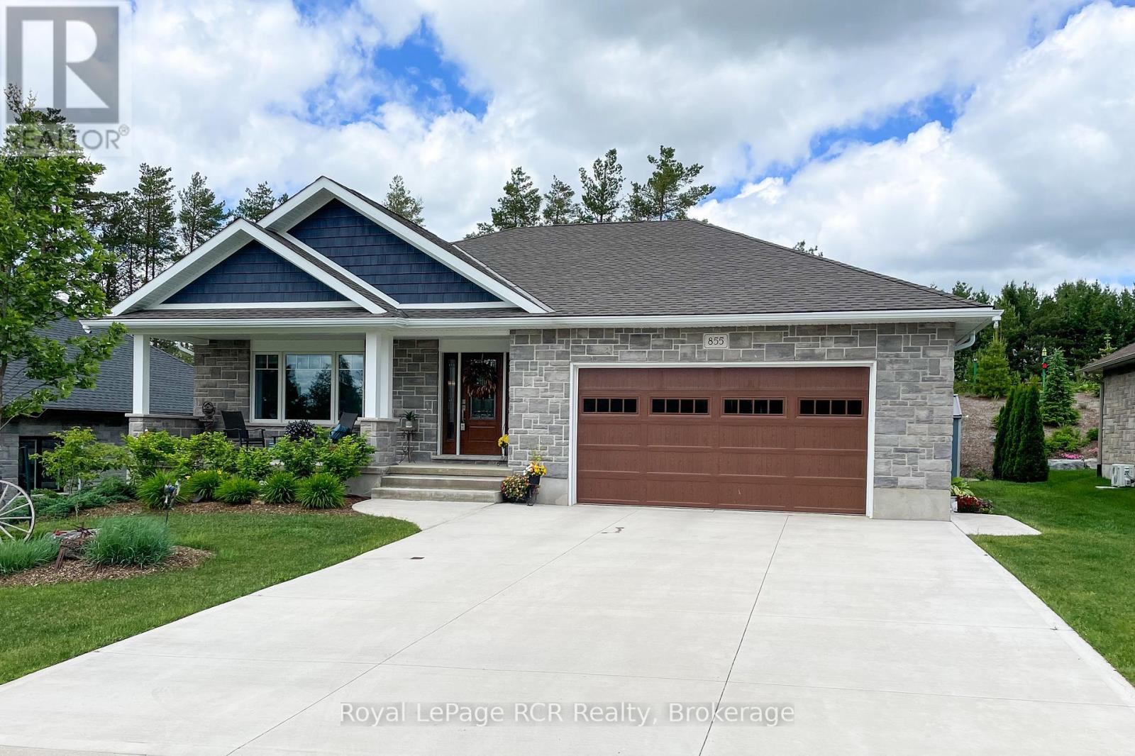 855 17th Street, Hanover, Ontario  N4N 3B8 - Photo 2 - X13441848
