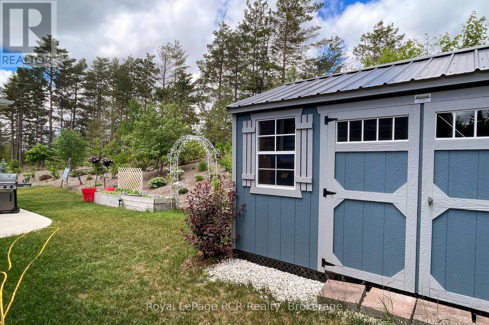 855 17th Street, Hanover, Ontario  N4N 3B8 - Photo 25 - X13441848