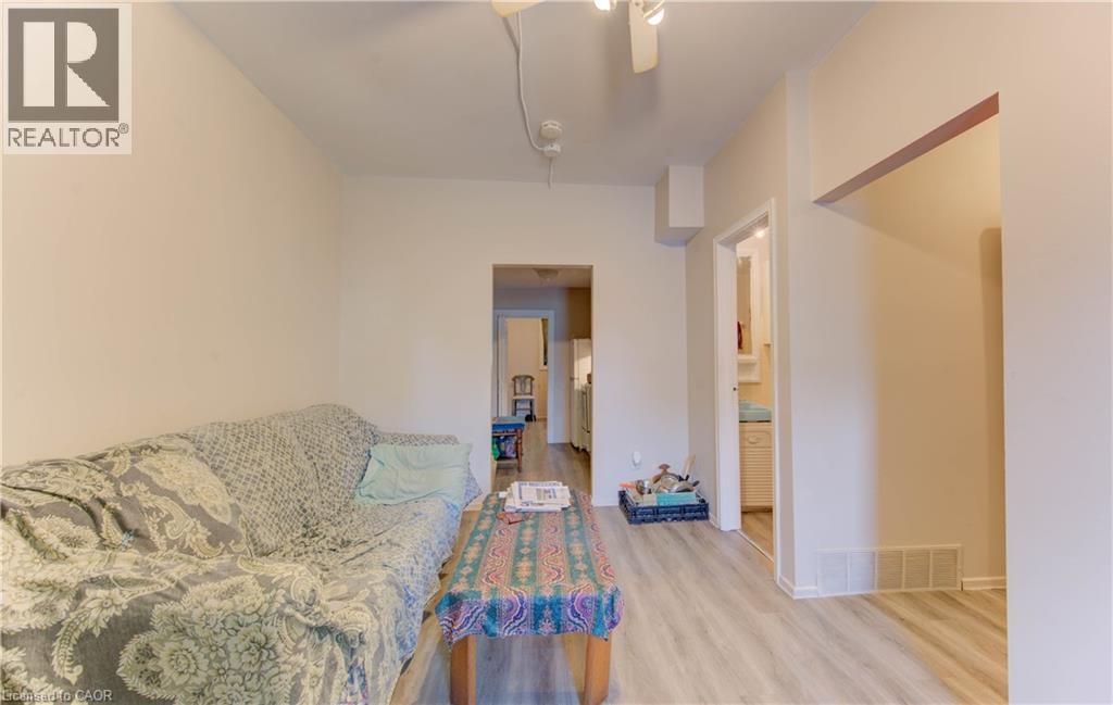 233 Lancaster Street E, Kitchener, Ontario  N2H 1N5 - Photo 4 - 40839600