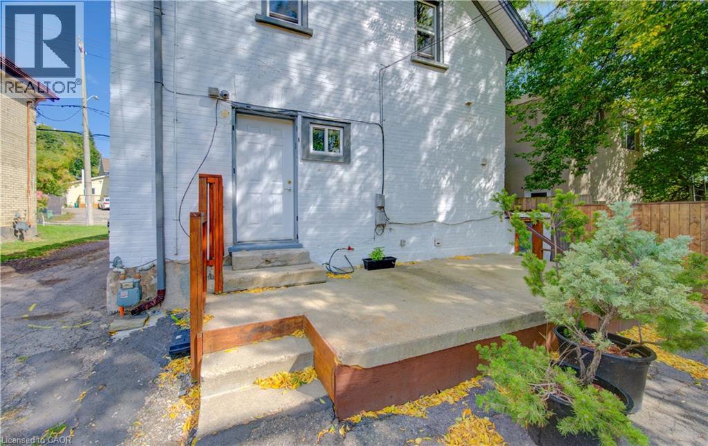 233 Lancaster Street E, Kitchener, Ontario  N2H 1N5 - Photo 9 - 40839600
