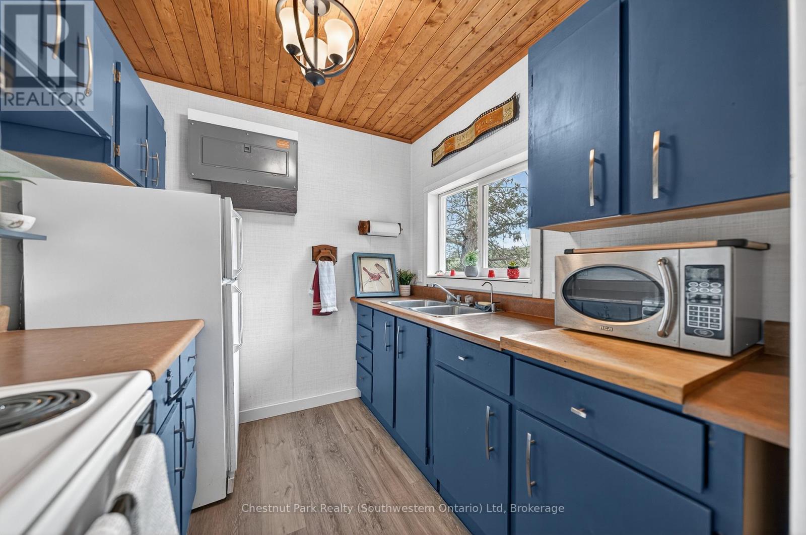 3228 Twelve Mile Bay Road, Georgian Bay, Ontario  P0C 1H0 - Photo 15 - X13442096