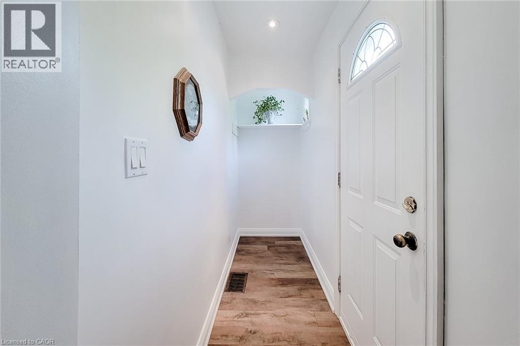73 West 1st Street, Hamilton, Ontario  L9C 3C2 - Photo 15 - 40838906