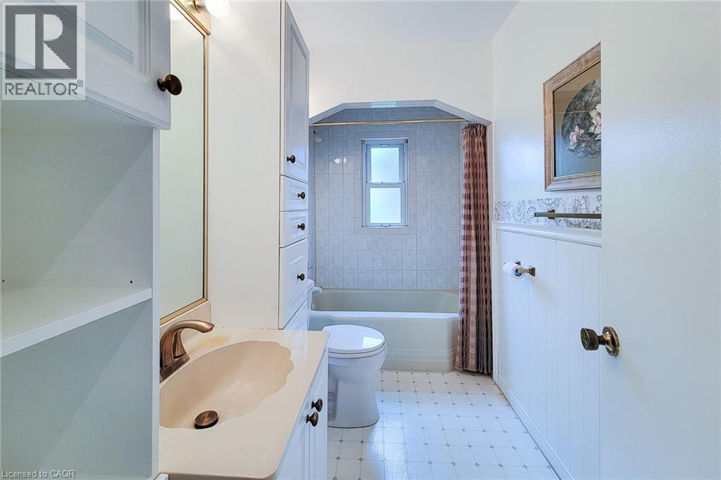 73 West 1st Street, Hamilton, Ontario  L9C 3C2 - Photo 30 - 40838906