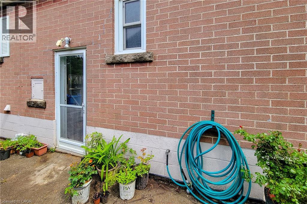 73 West 1st Street, Hamilton, Ontario  L9C 3C2 - Photo 8 - 40838906
