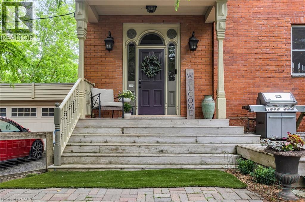 105 Vansittart Avenue, Woodstock, Ontario  N4S 6E5 - Photo 9 - 40839560
