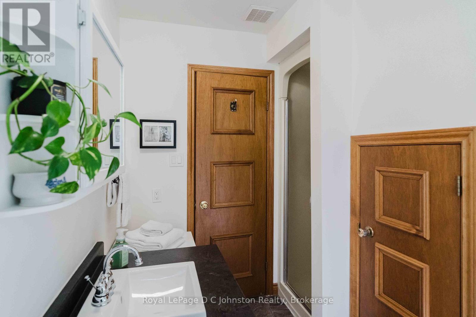 471 Eckford Avenue, Saugeen Shores, Ontario  N0H 2L0 - Photo 37 - X13443186