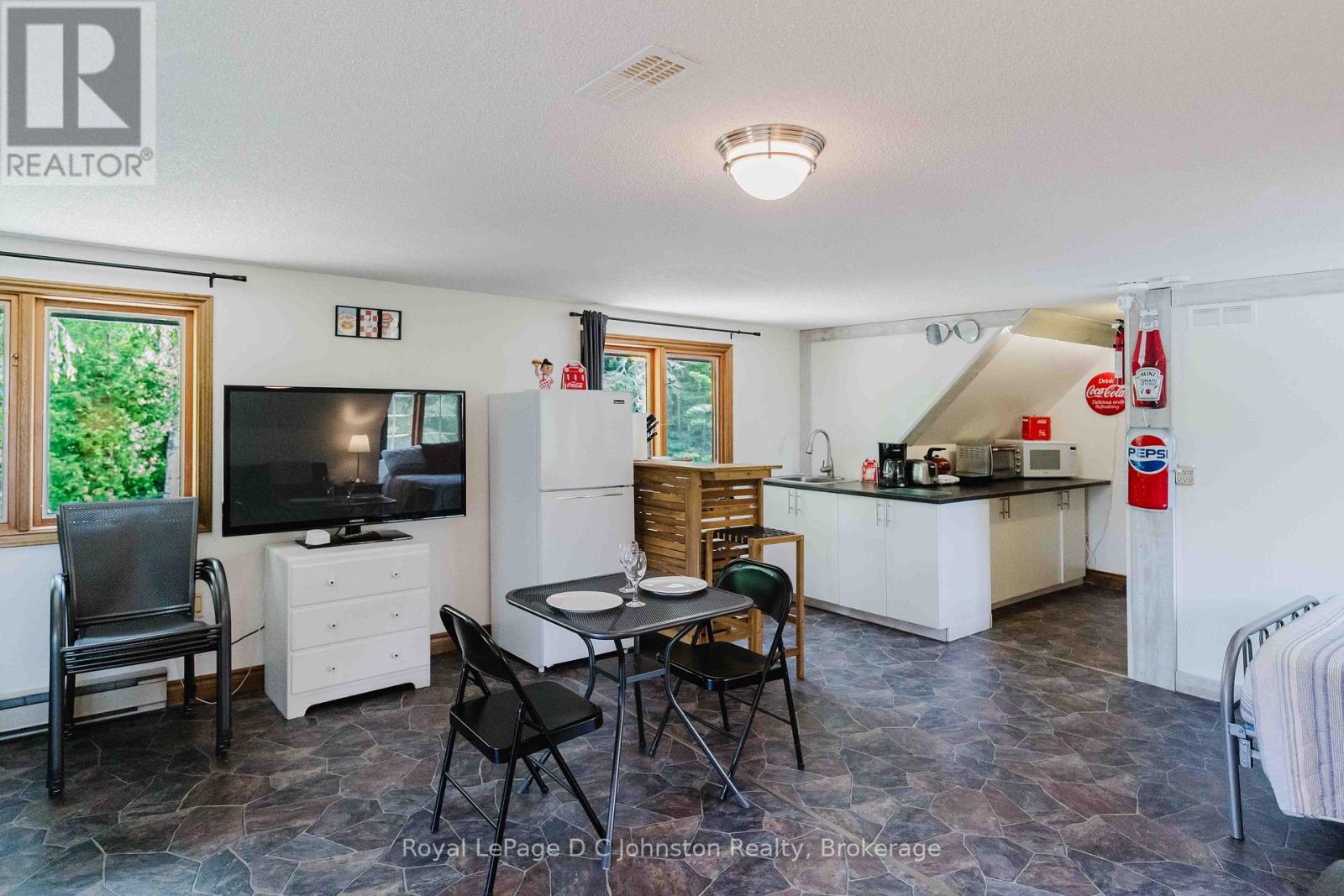 471 Eckford Avenue, Saugeen Shores, Ontario  N0H 2L0 - Photo 47 - X13443186