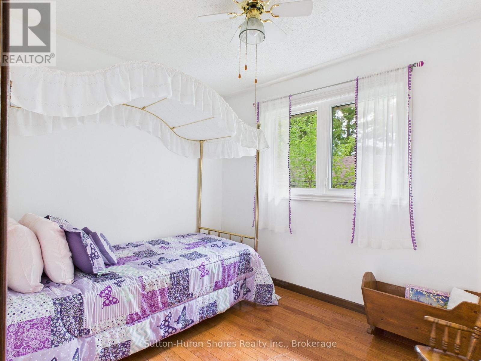 341 Wellington Street, Saugeen Shores, Ontario  N0H 2C4 - Photo 5 - X13443298