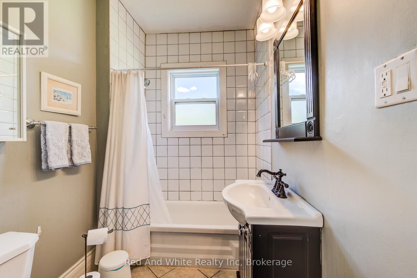 841 Duke Street, Cambridge, Ontario  N3H 3T8 - Photo 13 - X13443362