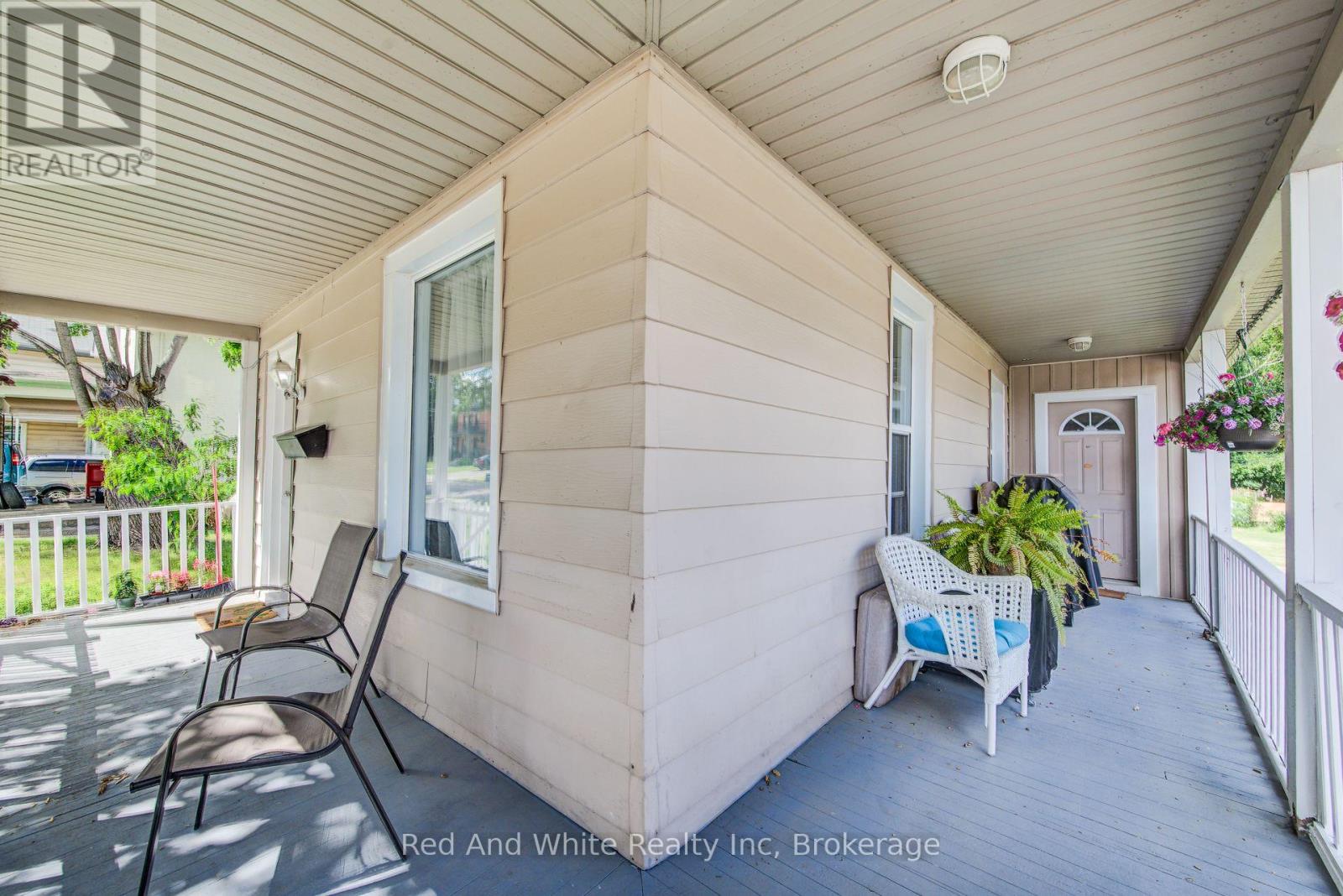 841 Duke Street, Cambridge, Ontario  N3H 3T8 - Photo 4 - X13443362
