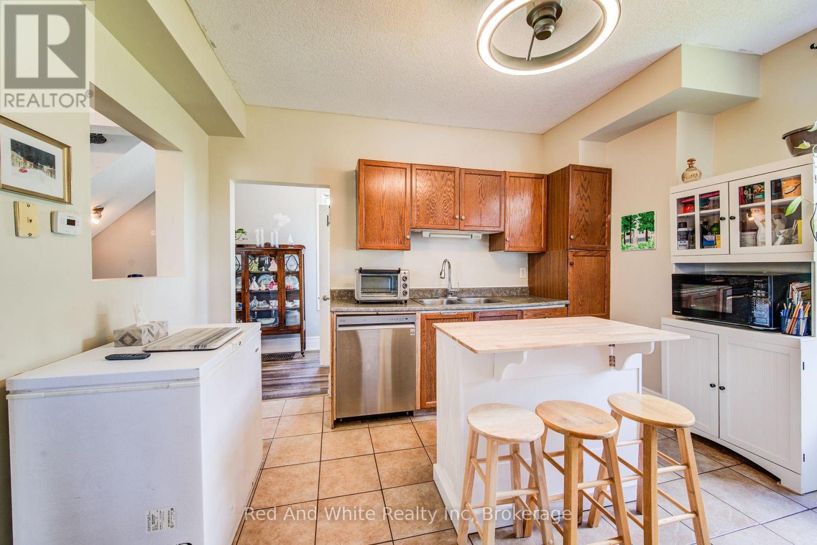 841 Duke Street, Cambridge, Ontario  N3H 3T8 - Photo 9 - X13443362