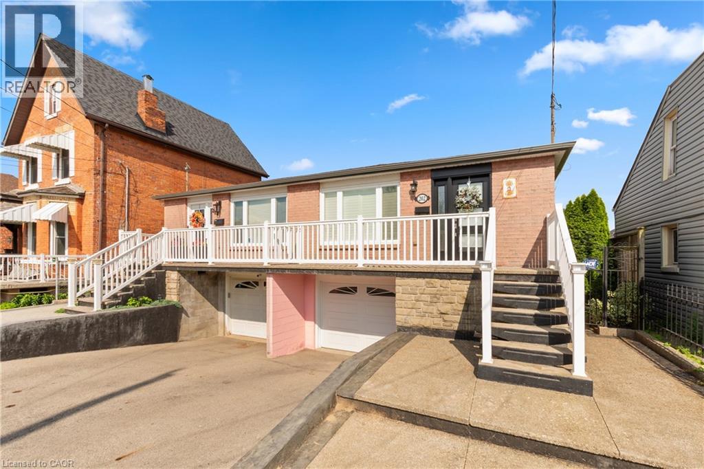 202 Ray Street N, Hamilton, Ontario  L8R 2Y2 - Photo 2 - 40838049