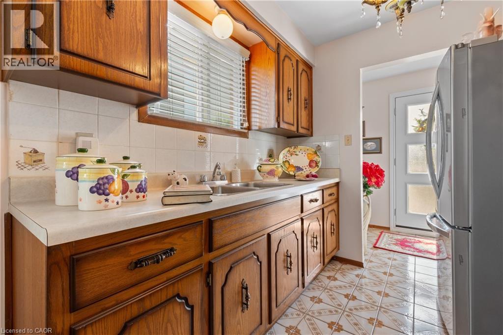 202 Ray Street N, Hamilton, Ontario  L8R 2Y2 - Photo 8 - 40838049