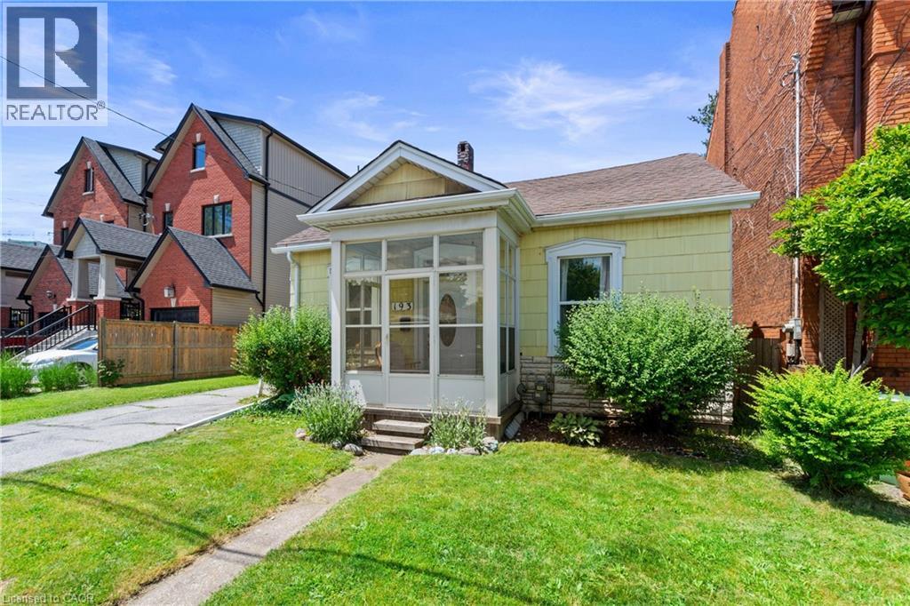 193 Locke Street N, Hamilton, Ontario  L8R 3B1 - Photo 2 - 40836971