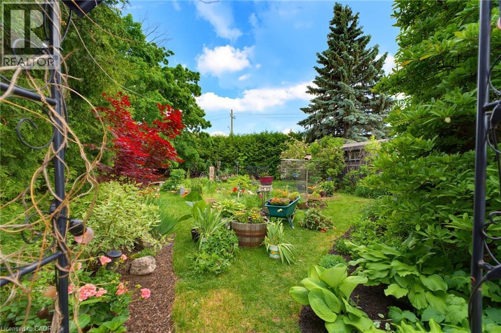 52 Rooshill Avenue, Cambridge, Ontario  N3C 2A2 - Photo 39 - 40838398