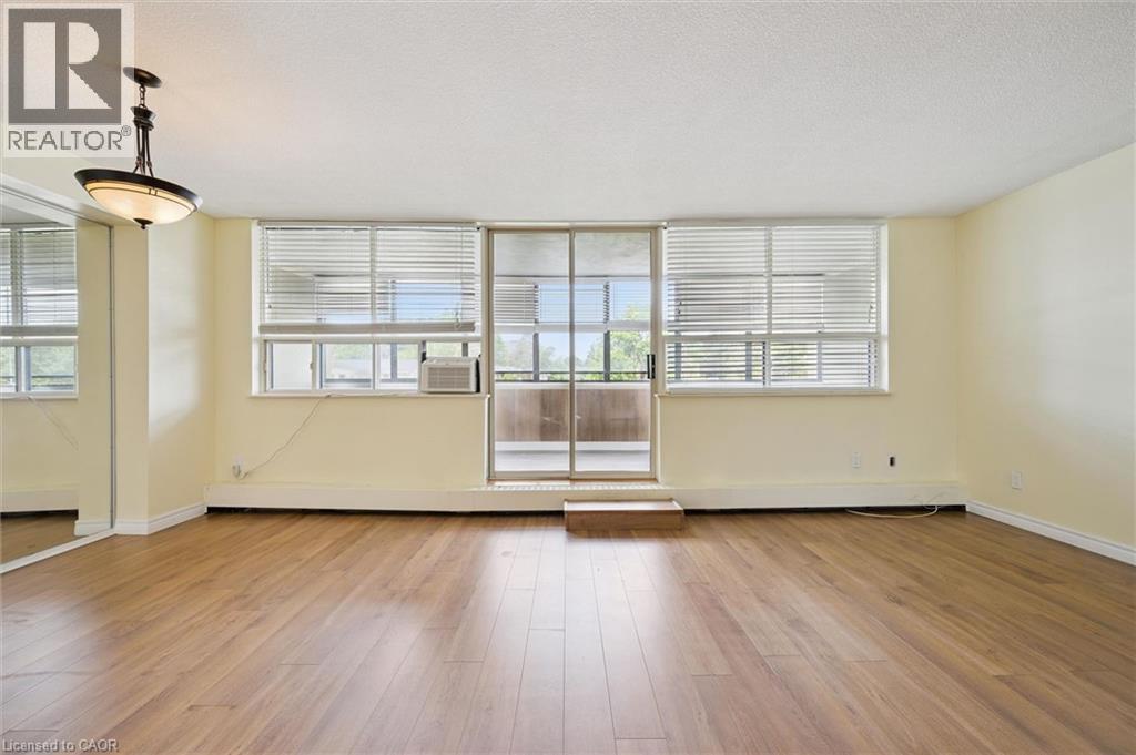 65 Westmount Road Unit# 211, Waterloo, Ontario  N2L 5G6 - Photo 15 - 40838098