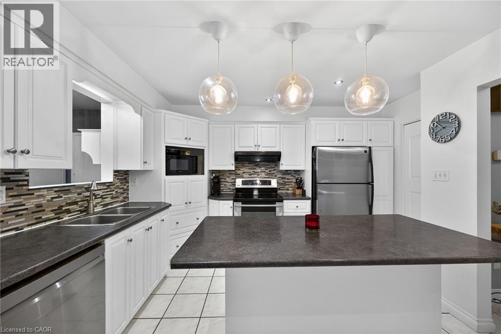 25 Inverness Avenue, Hamilton, Ontario  L9C 1A1 - Photo 12 - 40839535