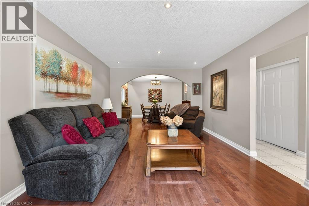 25 Inverness Avenue, Hamilton, Ontario  L9C 1A1 - Photo 6 - 40839535