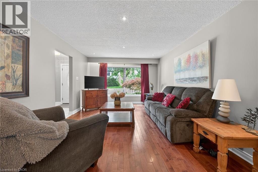 25 Inverness Avenue, Hamilton, Ontario  L9C 1A1 - Photo 7 - 40839535