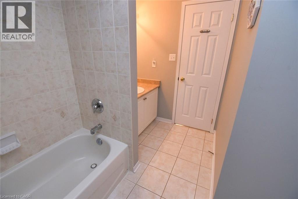 188 Hunter Way, Brantford, Ontario  N3T 0B7 - Photo 35 - 40837668