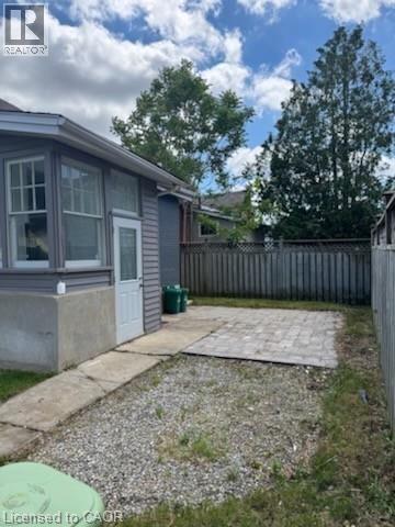105 Catharine Avenue, Brantford, Ontario  N3T 1Y1 - Photo 2 - 40839289