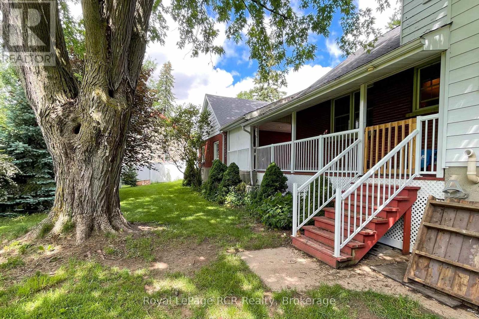 1053 Highway 9, South Bruce, Ontario  N0G 2J0 - Photo 7 - X13443892