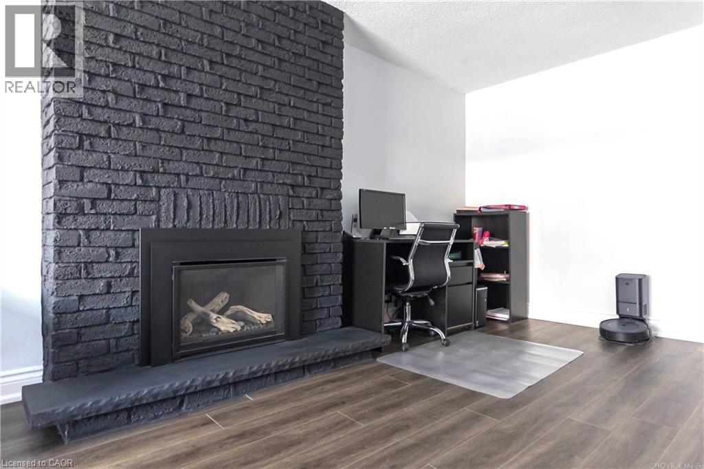 2390 Sinclair Circle, Burlington, Ontario  L7P 3C3 - Photo 24 - 40839736