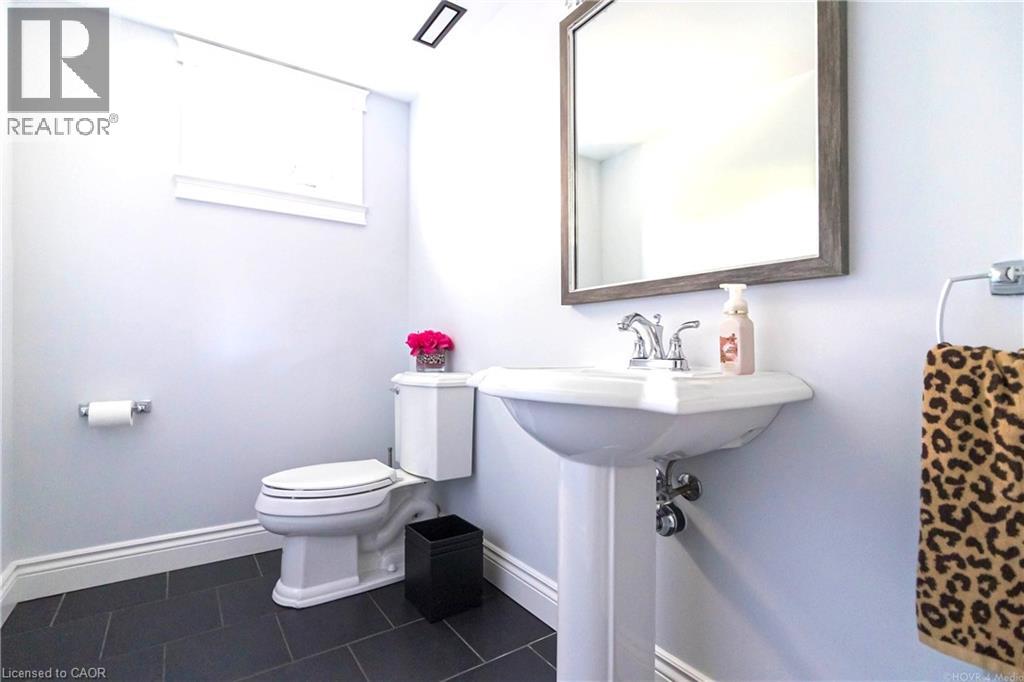 2390 Sinclair Circle, Burlington, Ontario  L7P 3C3 - Photo 38 - 40839736