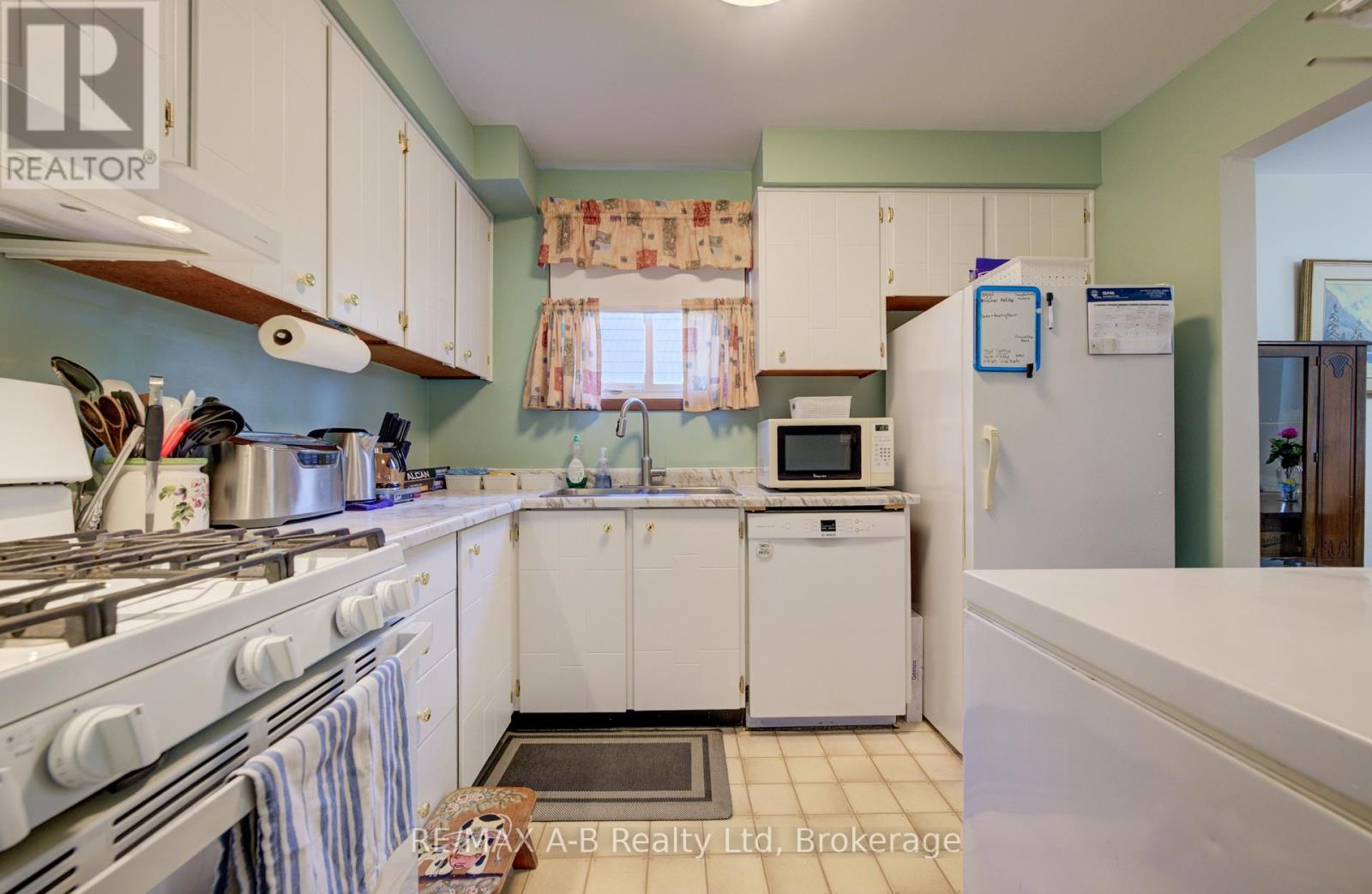 23 Galt Road, Stratford, Ontario  N5A 7J1 - Photo 14 - X13444386