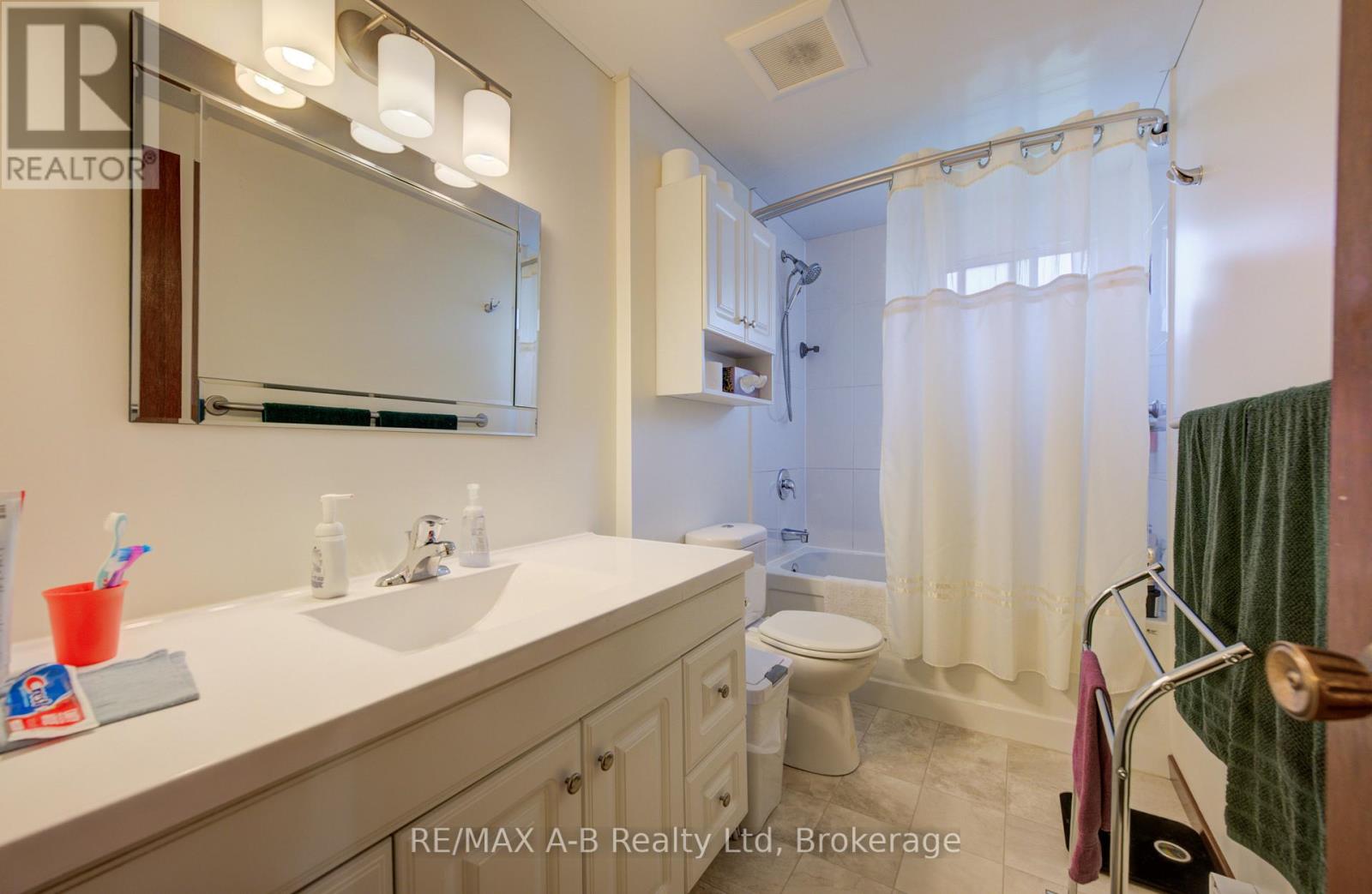 23 Galt Road, Stratford, Ontario  N5A 7J1 - Photo 21 - X13444386