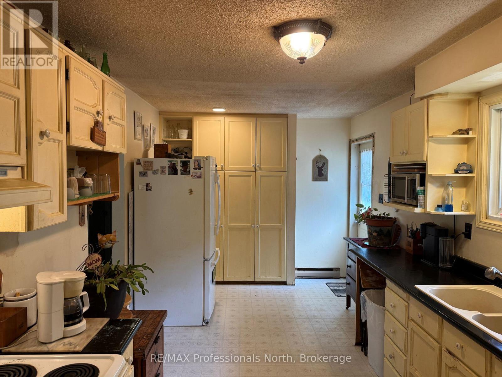 37 Spruce Drive S, Huntsville, Ontario  P0B 1L0 - Photo 12 - X13444428