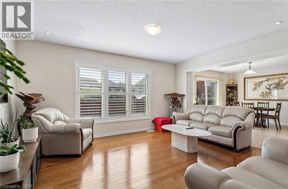 10 Klemscott Road, Brampton, Ontario  L7A 0P5 - Photo 5 - 40839689