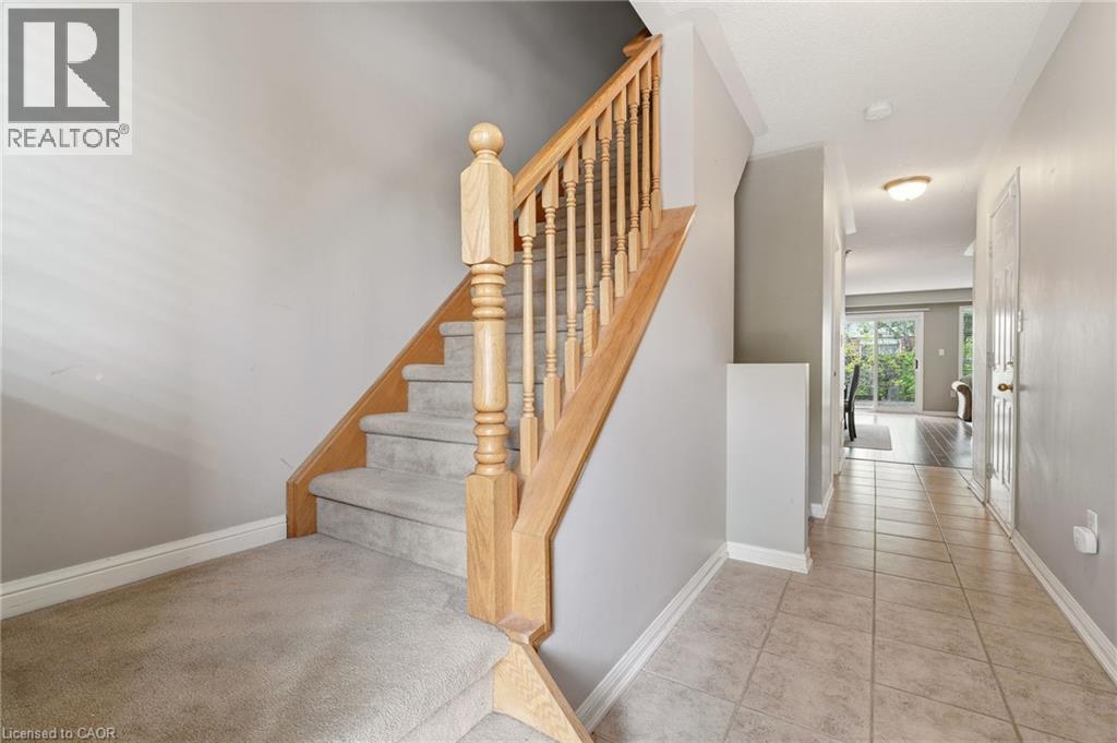 4413 Peter Drive, Burlington, Ontario  L7L 6S6 - Photo 2 - 40836404