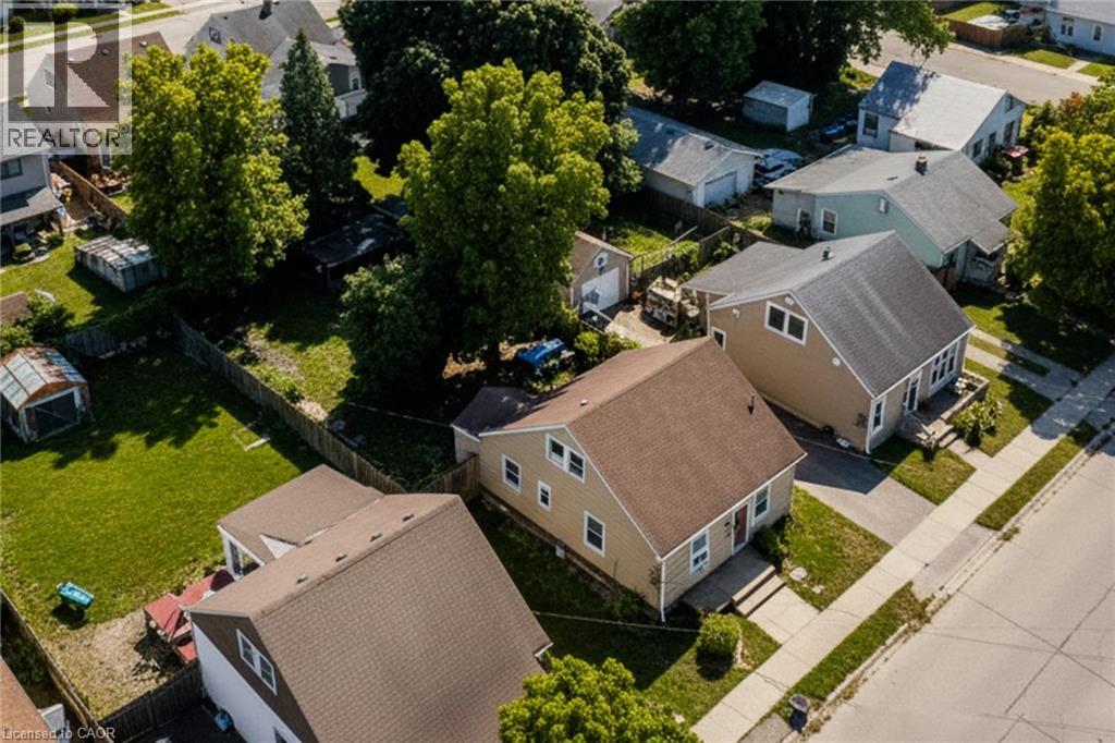 54 Eighth Avenue, Brantford, Ontario  N3S 1C3 - Photo 4 - 40839816