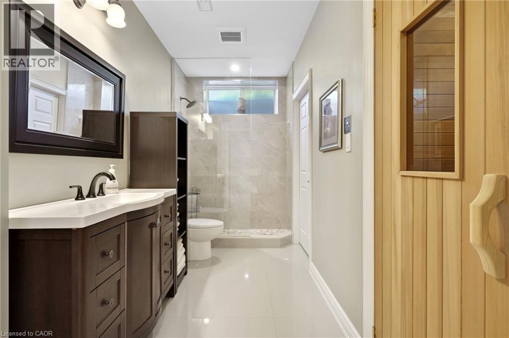 258 Edgewater Crescent Unit# 8, Kitchener, Ontario  N2A 4M2 - Photo 44 - 40839422