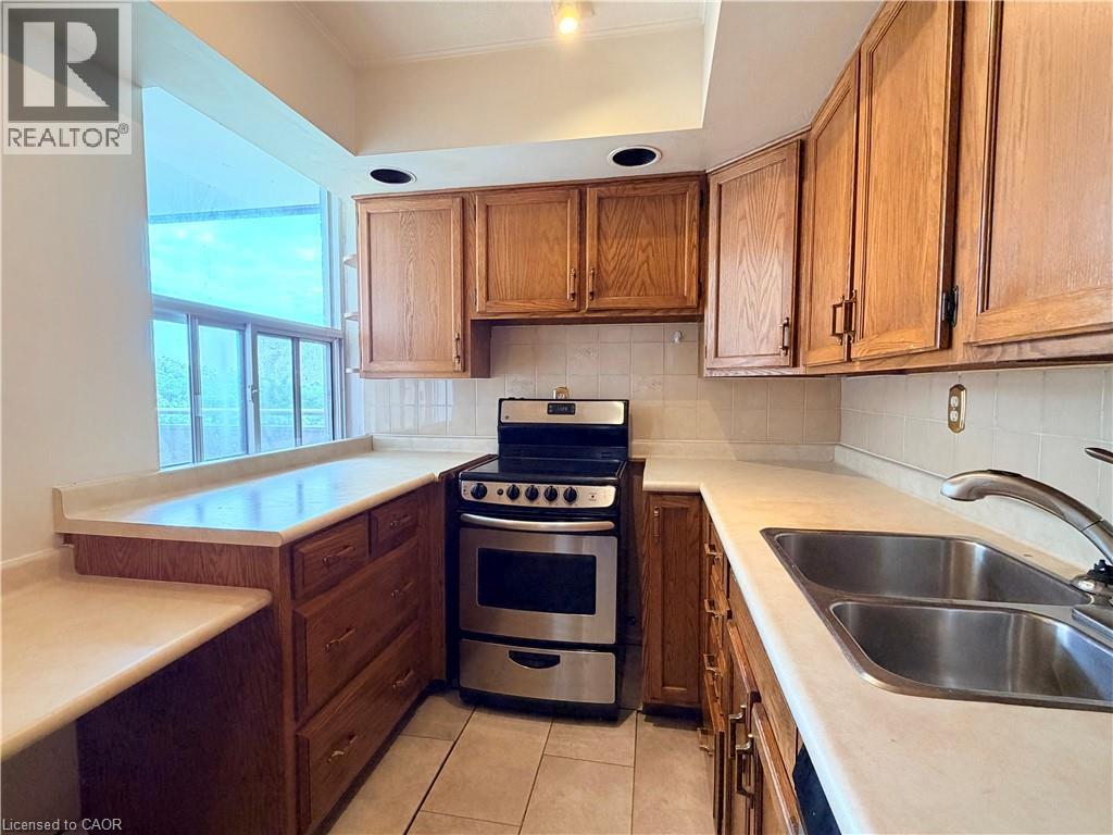 1415 Ghent Avenue Unit# 705, Burlington, Ontario  L7S 1X4 - Photo 7 - 40839133