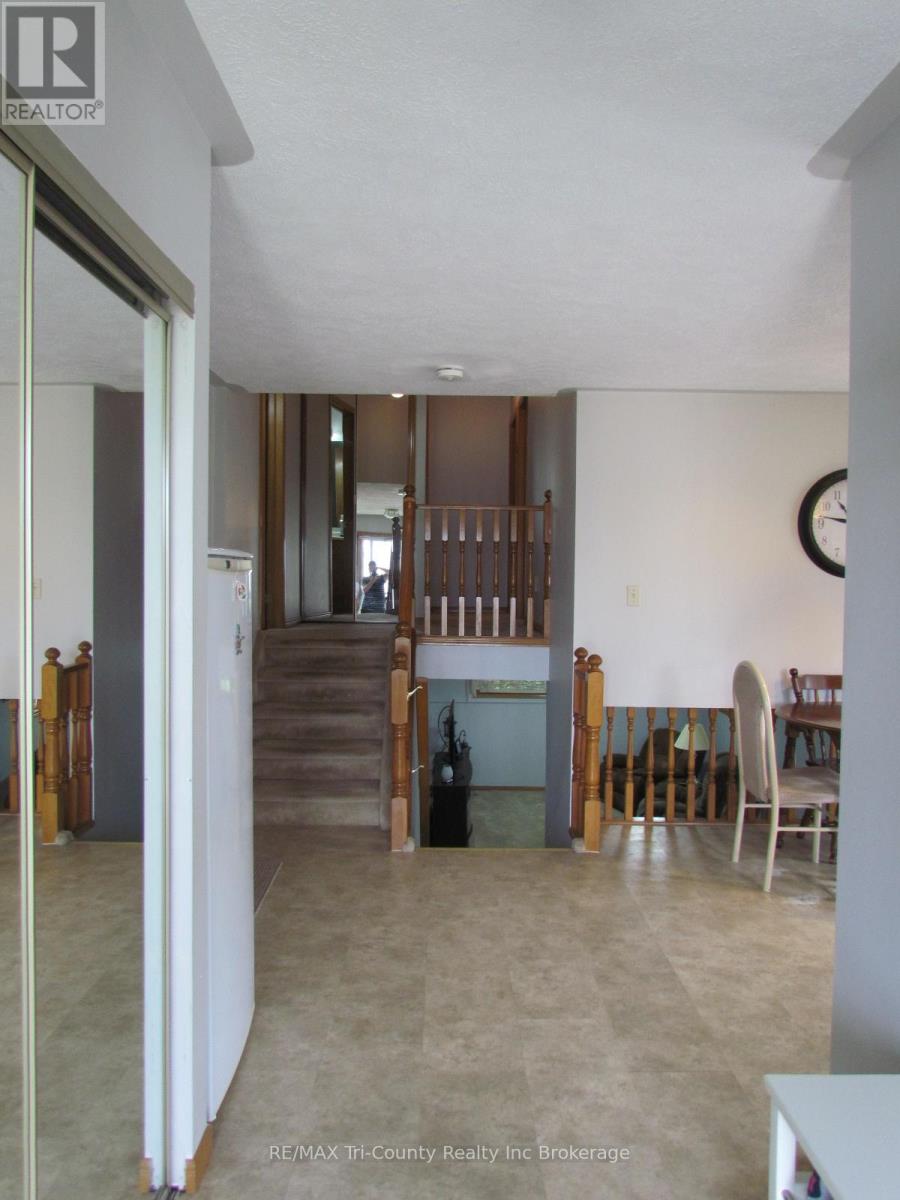 29 Beckett Boulevard, Tillsonburg, Ontario  N4G 5N1 - Photo 2 - X13444890