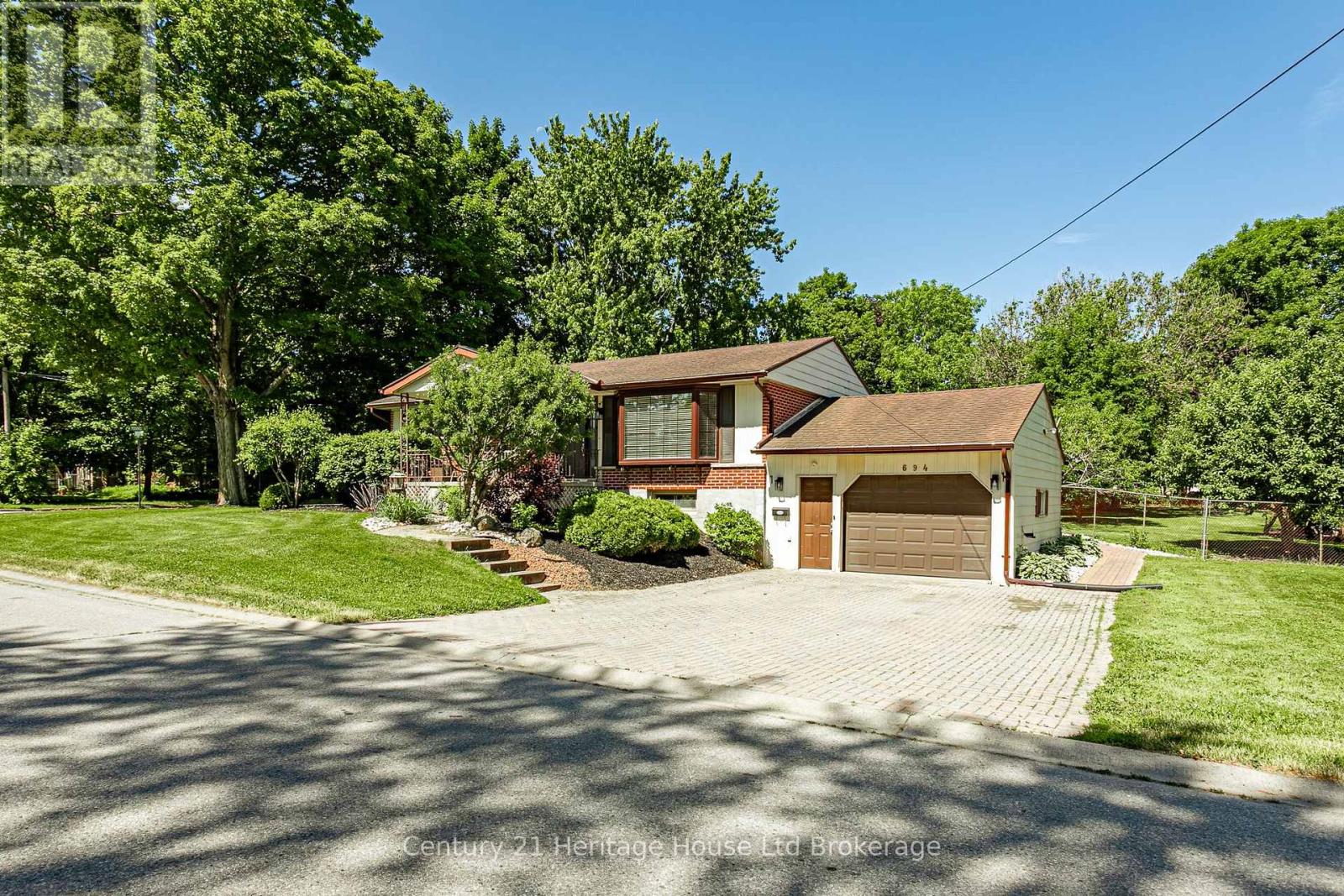 694 Queen Street, East Zorra-Tavistock, Ontario  N0J 1M0 - Photo 2 - X13445082