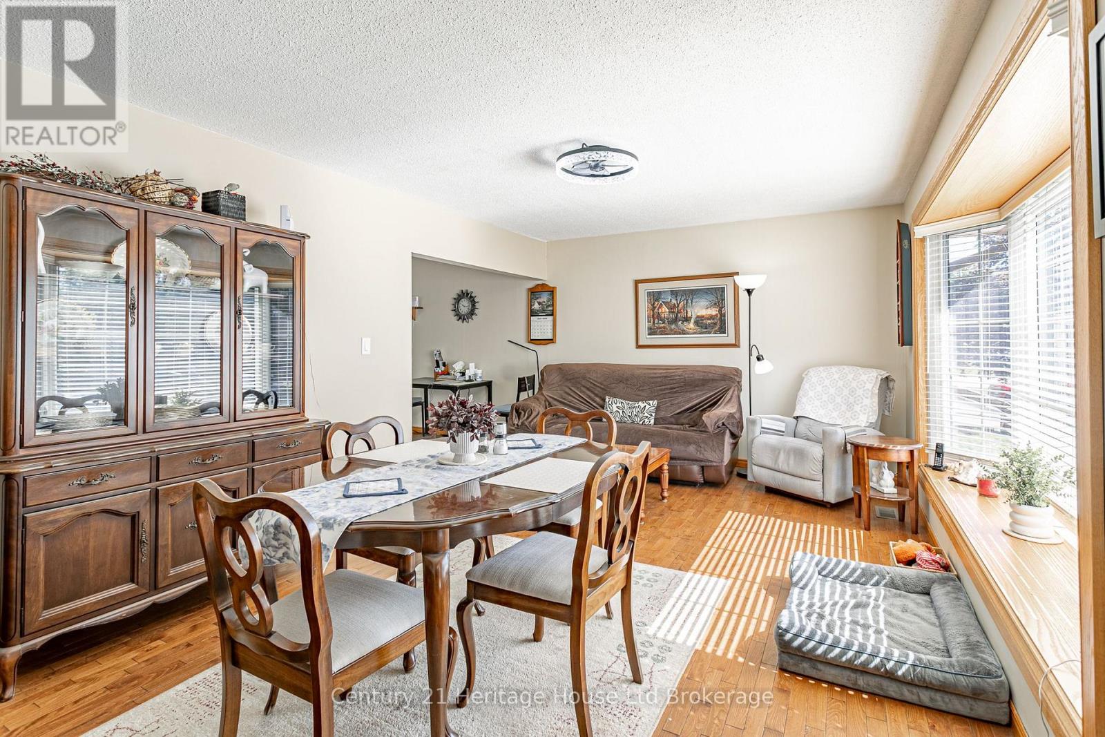 694 Queen Street, East Zorra-Tavistock, Ontario  N0J 1M0 - Photo 5 - X13445082