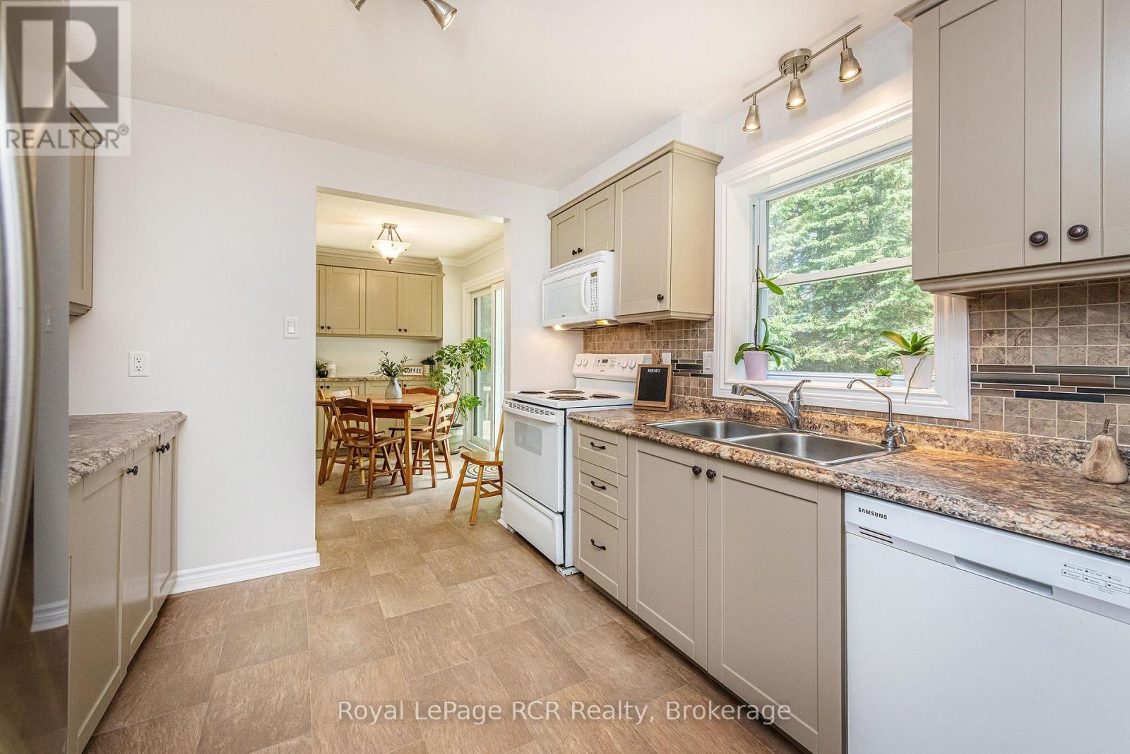 25 Agnes Street, Caledon, Ontario  L7K 0C6 - Photo 11 - W13445068